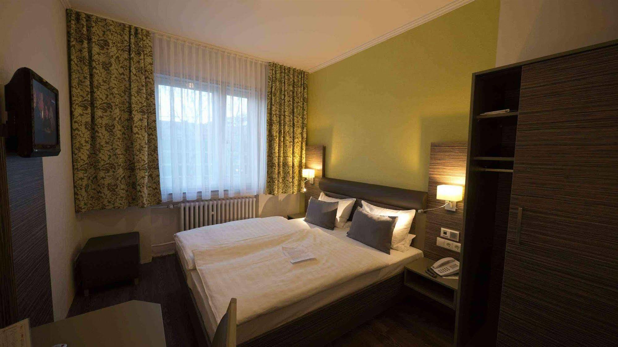 Hotel Westfalia เบรเมน ภายนอก รูปภาพ