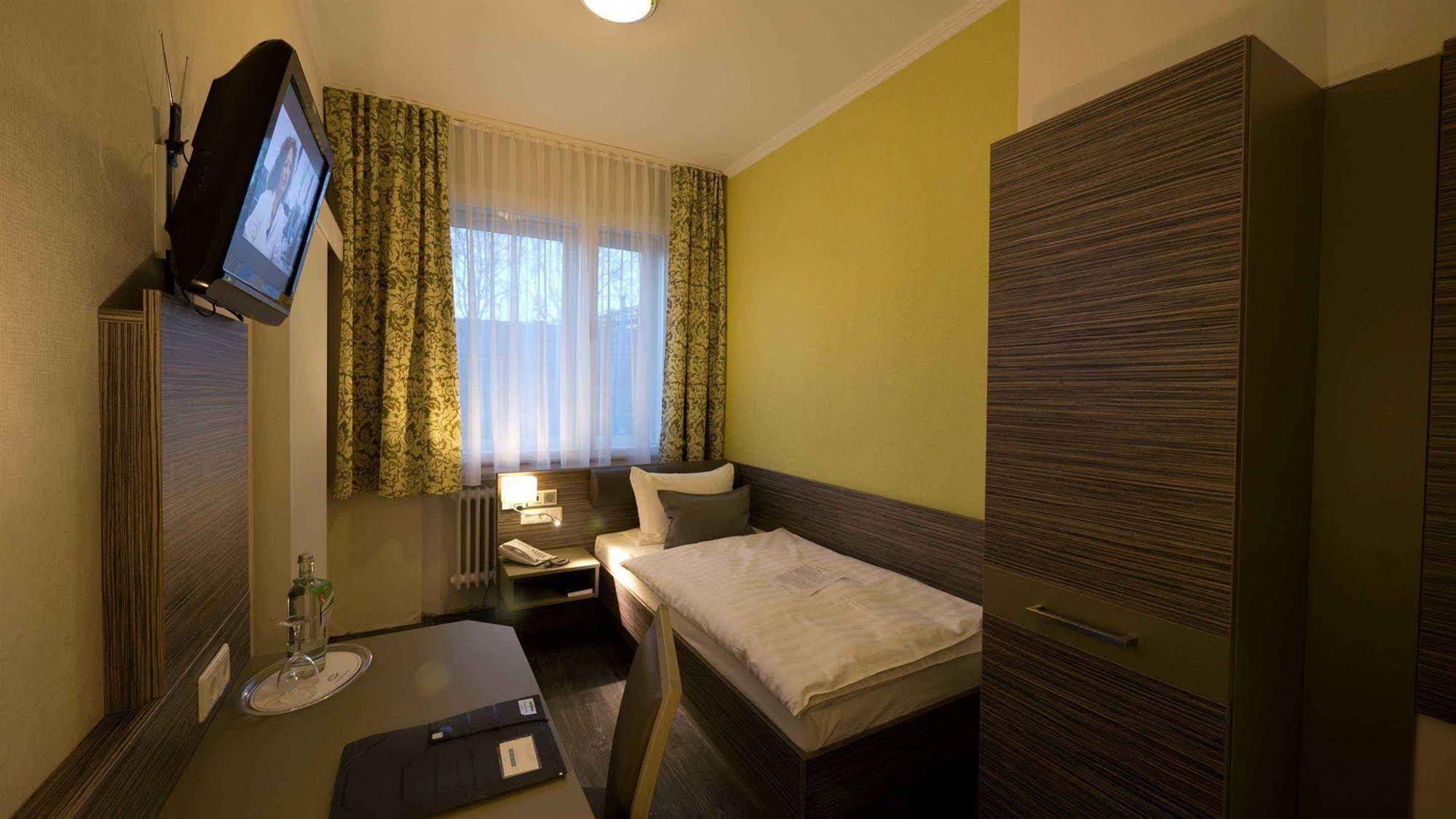 Hotel Westfalia เบรเมน ภายนอก รูปภาพ