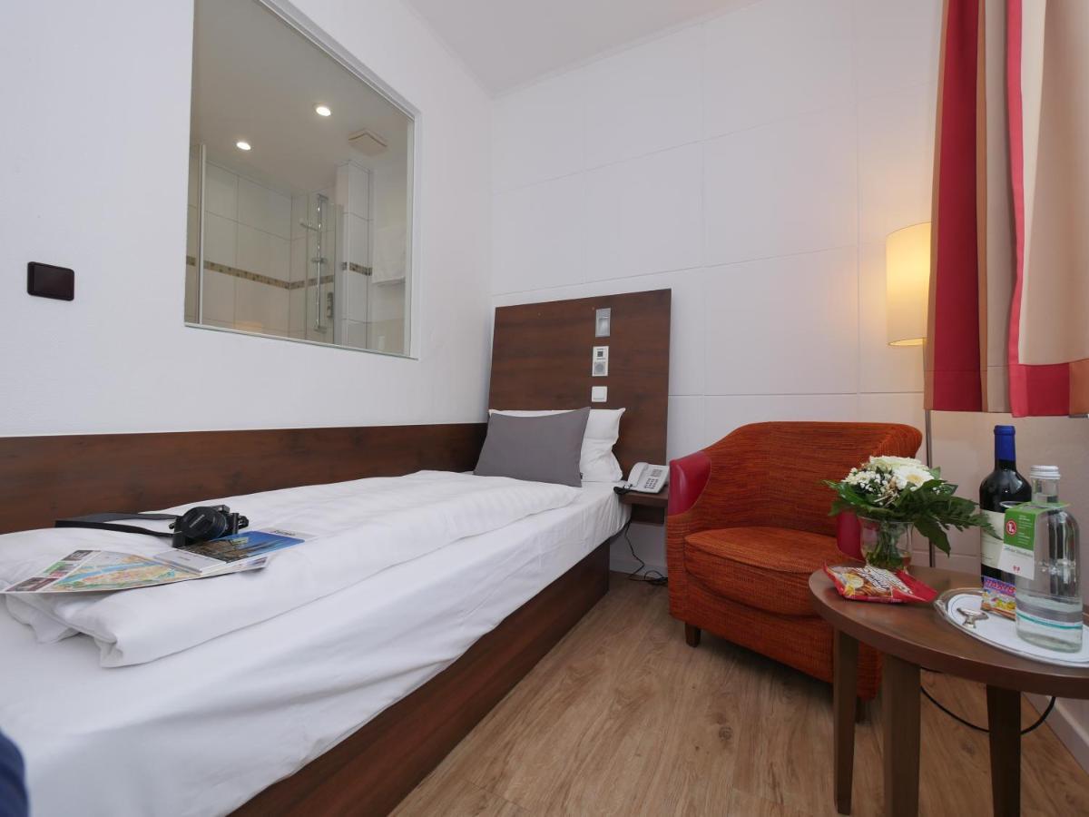 Hotel Westfalia เบรเมน ภายนอก รูปภาพ